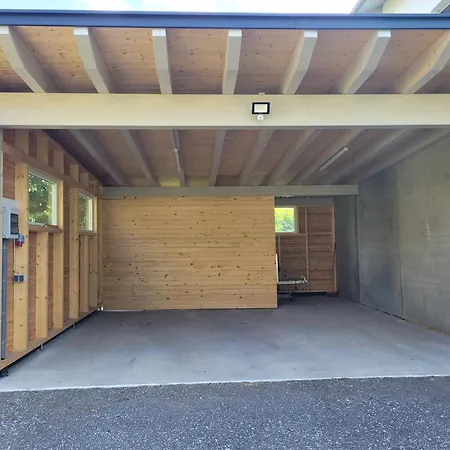 Haus Seebrise بيت للعطل *