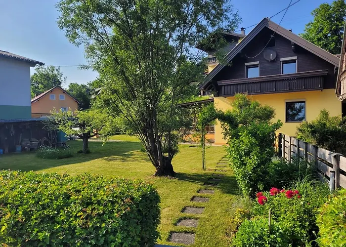 Haus Seebrise Dom wakacyjny Faak am See